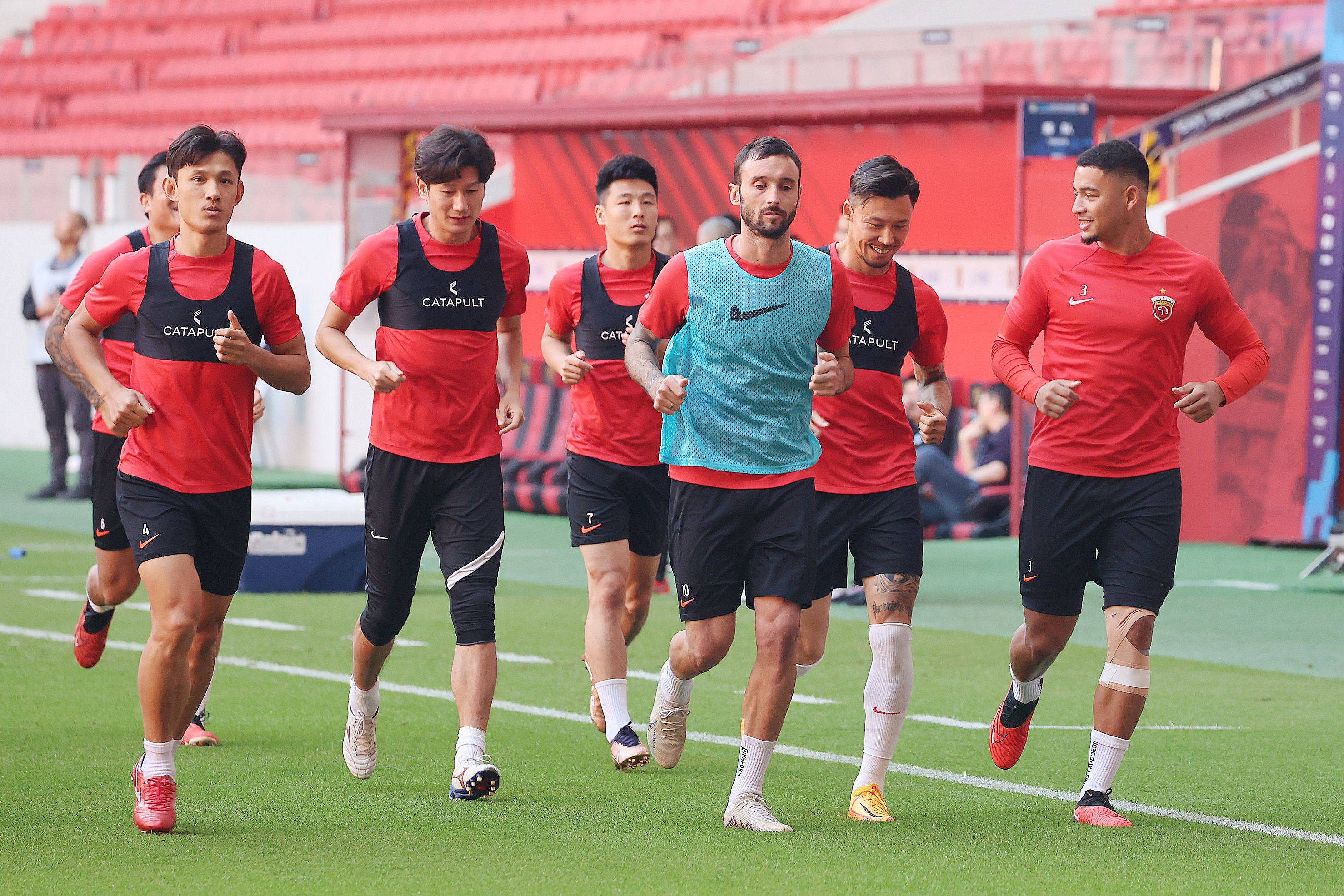 爱游戏APP-关于赛后亚冠焦点战，布莱顿完成队长鼓劲，震撼外界，身体对抗强度拉满的信息